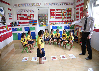 男幼师教学实景