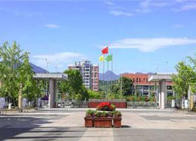 江油幼师学校